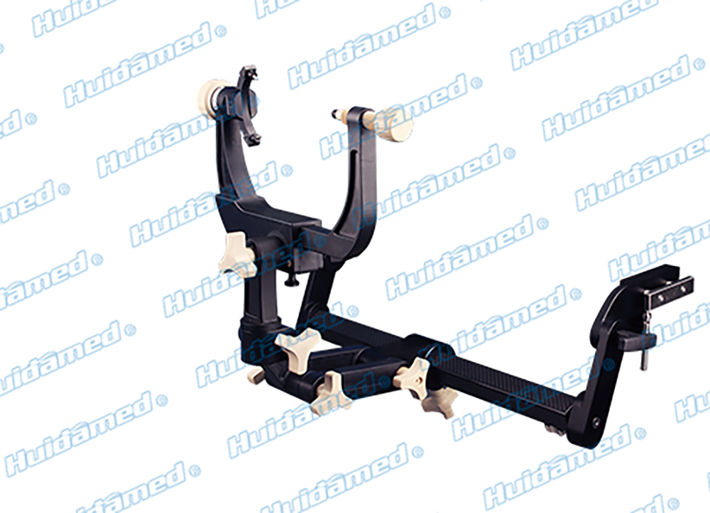 Fluoroscopic surgical head holder